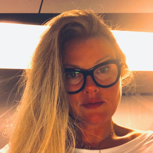 Meet your Posher, Izzabel - Picture 1 of 1